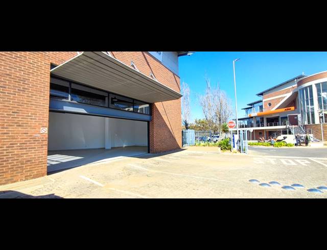 133M² RETAIL TO LET IN ZWARTKOP